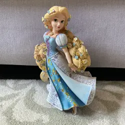 Enesco Tangled DISNEY SHOWCASE 4037523 "RAPUNZEL" | Couture De Force Figure - Image 1