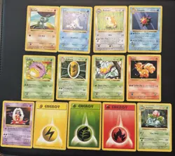Pokemon Card Lot Of 13 Base Set Shadowless Cards (LP/MP) With Ivysaur 30/102 - Image 1