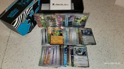 Pokemon TCG Lot Of 500+ Card Bulk Lot C/UC Reverse Holo/Holo/EX/Pokeball Pattern - Image 1