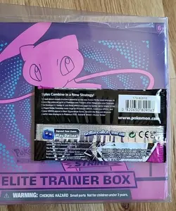 ☄Fusion Strike Elite Trainer Box Pokemon Sword & Shield/ + 1 Pack / PVC DUST - Image 2