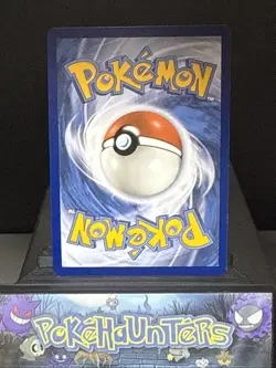 Pokemon Card Charizard 025/185 Vivid Voltage Reverse Holo Rare Near Mint - Image 2
