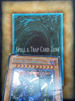 Yugioh Gate Guardian MRD-000 Secret Rare 1st Ed DAMAGED HEAVY PLAYED - Image 2