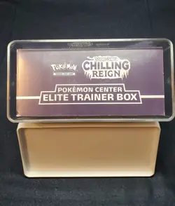 Pokemon TCG Sword & Shield Chilling Reign *Pokemon Center* Elite Trainer Box NEW - Image 3