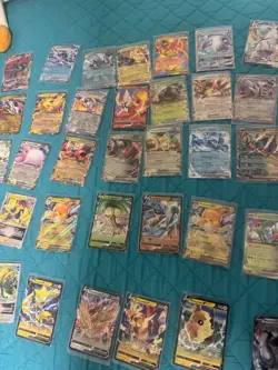 English pokemon ex vmax vstar v NM 50 card lot with charizard deck box - Image 5