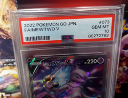 2022 Pokemon Go Japanese Full Art Mewtwo V #073 PSA 10 Gem Mint - Image 2