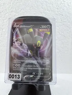 Umbreon V Single Strike Rare Pokemon Card 094/203 Evolving Skies - Image 1