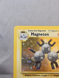 Magneton 9/102 Base Set Holo Unlimited Rare Card Pokemon TCG 1999 LP/MP - Image 2