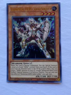 Yugioh - Elemental Hero Solid Soldier - CT15-EN003 - NM - 1st - Ultra Rare 2015 - Image 1