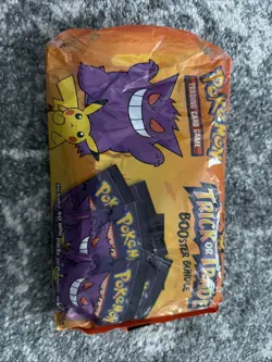 Pokemon 2022 Trick or Treat Trade BOOster Bundle 40 Packs Halloween Cards NEW 820650850783 - Image 1