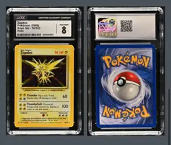 1999 Pokemon Base Set Unlimited Zapdos Holo Rare 16/102 CGC 8 - Image 1