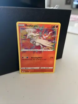 Pokemon TCG Reshiram Shining Fates 017/072 Holo Amazing Rare - Image 3
