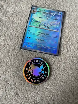Pokemon TCG Glaceon 025/131 Poke ball Reverse Holo - Prismatic Evolutions NM ⚡ - Image 1