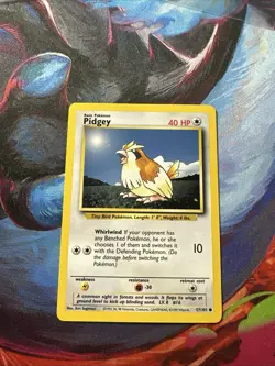 PIDGEY 57/102 Pokemon Base Set Card Unlimited 1999 D8 - Image 1