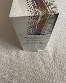 Pokemon TCG Scarlet & Violet Prismatic Evolutions Super-Premium Collection - Image 4