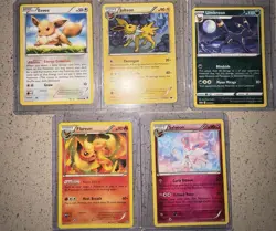 Pokemon TCG 5 Card Lot Eevee Jolteon Umbreon Flareon Sylveon - Image 3