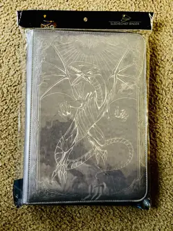 Yu-Gi-Oh! Blue-Eyes White Dragon 9 Pocket Zipper Trading Card Binder - Image 1