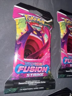 Pokemon TCG Sword & Shield Fusion Strike Sleeved Booster Pack (Factory Sealed) 820650809170 - Image 1