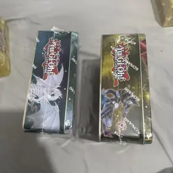 2016 YU-GI-OH MEGA TIN YUGI & SLIFER YUGIOH NEW SEALED KONAMI - Image 2