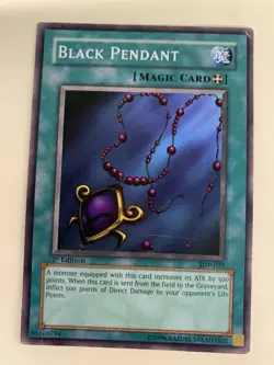 Black Pendant - SDP-025 1st Edition - YuGiOh-LP - Image 1