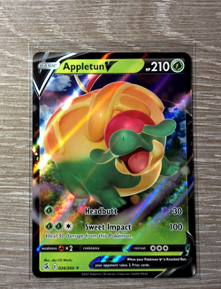 Appletun V 026/264 Fusion Strike Ultra Rare Holo Pokemon TCG Card - Image 1