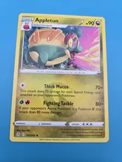 Pokemon TCG Appletun Evolving Skies 121/203 Regular Rare NM - Image 1