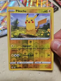 Pikachu 49/203 - Evolving Skies - Reverse Holo - Common - Pokemon Card TCG NM - Image 1