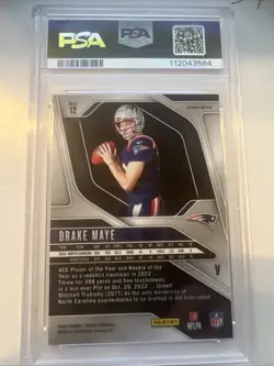 2024 Panini Prizm Drake Maye ROOKIE Variation Silver Prizm PSA 10 - Image 2