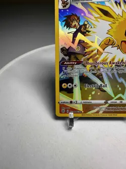 Pokemon TCG Jolteon Ultra Rare Trainer's Gallery TG04/30 Brillian Stars Card - Image 3