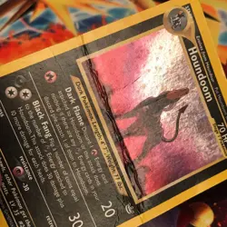 Houndoom ~ 8/64 ~ Holo Swirl ~ NEO REVELATION ~ DAMAGED ~ Pokemon Card - Image 2