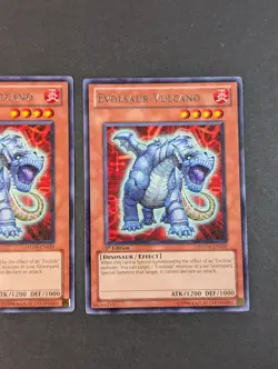 Yugioh TCG - 2x Evolsaur Vulcano - PHSW-EN019 - NM/LP - 1st Edition - Rare 2011 - Image 4
