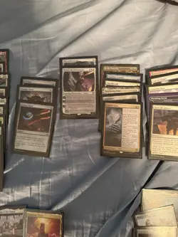 Captain America, First Avenger Commander Deck Equipment Magic MTG Ready-to-Play - Image 4