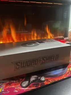 Pokemon Charizard Ultra Premium Collection UPC - Mint condition. Case included. 820650851117 - Image 5