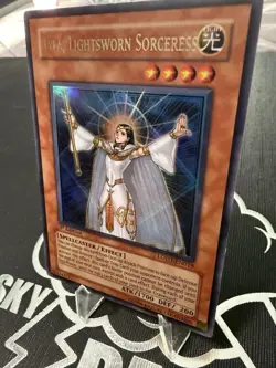 Yugioh Lyla, Lightsworn Sorceress LODT-EN019 Ultra Rare 1st Ed VLP - Image 2
