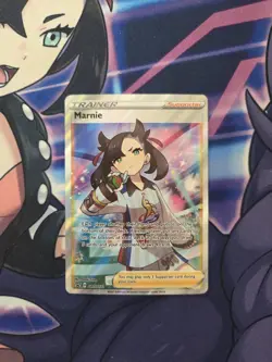 Marnie SWSH121 - Full Art Trainer Promo Pokemon TCG Premium Tournament - NM - Image 1