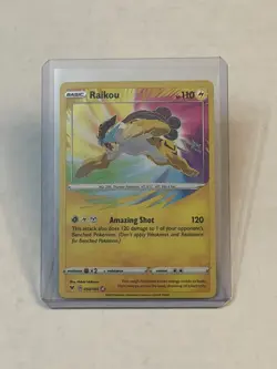 Pokemon TCG Raikou 050/185 Vivid Voltage Amazing Rare Holo 2020 NM - Image 1