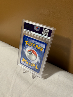 PSA 10 Lanturn 1ST EDITION #38 NEO GENESIS 2000 Pokemon - Image 5