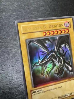 YuGiOh! Red-Eyes Black Dragon LOB-E056 - Error Misprint Foil Shift Near Mint - Image 3