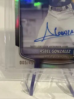 2025 Bowman Chrome Asbel Gonzalez Refractor 1st Bowman Auto 5/499 Royals - Image 2