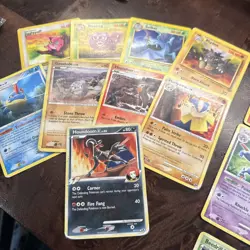 Lot Of 30 Vintage 1999 to 2010 MP to HP Pokemon Cards- 2 Foil And Reverse - Image 3