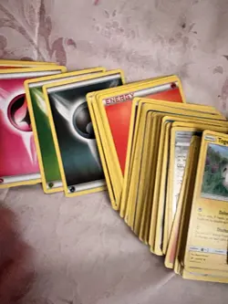 Lot of over 350 Pokemon cards. There are several duplicates. - Image 5