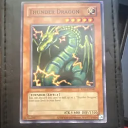 Thunder Dragon RP01-EN040 Playset 2020 Reprint - Image 2