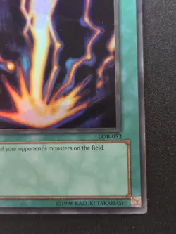 Yu-Gi-Oh! Raigeki Legend of Blue Eyes White Dragon LOB-EN053 Super Rare Unlim - Image 4