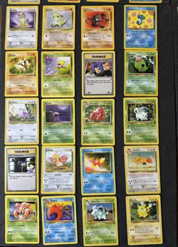 100 Pokemon Karten + 20 Energiekarten Sammlung Fossil Dschungel Rocket Base Set - Image 3