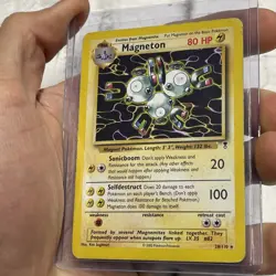 Magneton 28/110 - Non-Holo Rare - Legendary Collection - POKEMON CARD - MP/LP - Image 2