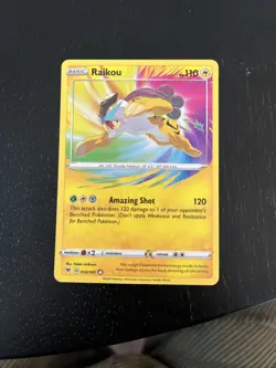 Raikou 050/185 (Amazing Rare) Vivid Voltage Near Mint Pokemon - Image 1