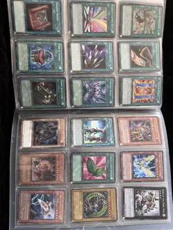 Yu-Gi-Oh Full Binder Collection (over 400 Cards) LP-MP-HP. - Image 1