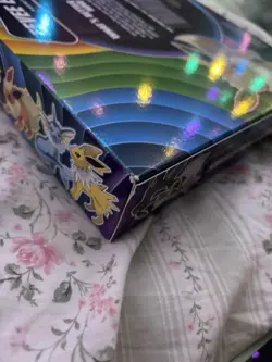 Pokemon TCG Eevee Evolutions Premium Collection Exclusive Promo Booster Box - Image 5