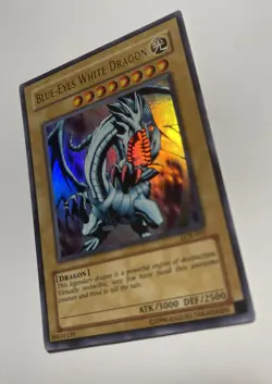 Yugioh - Blue Eyes White Dragon - LOB-001 Ultra Rare Holo - Image 2