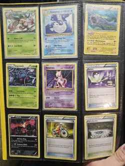 Small Lot of Pokemon Card of Miscellaneous Variety Pokemon TCG - Image 5