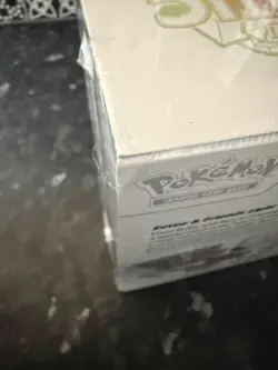 Pokemon Prismatic Evolutions ETB Elite Trainer Box, (Tiny Small Tear) - Image 3